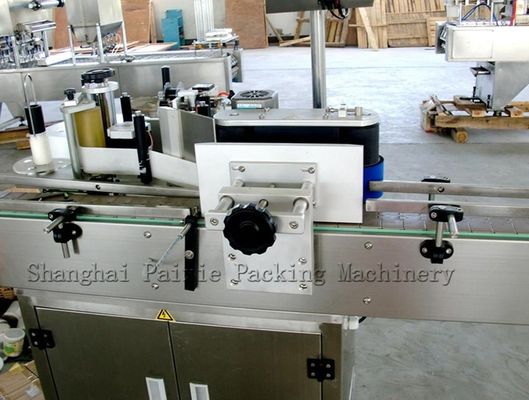 Máy chiết rót tự động bên cạnh