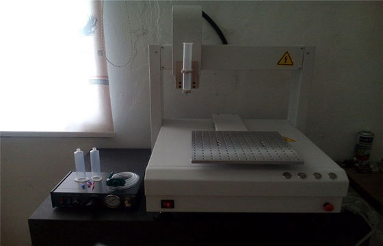 New Type VS-400 400 * 400cm High Precision 3 axi tự động Resin Dispenising Robot